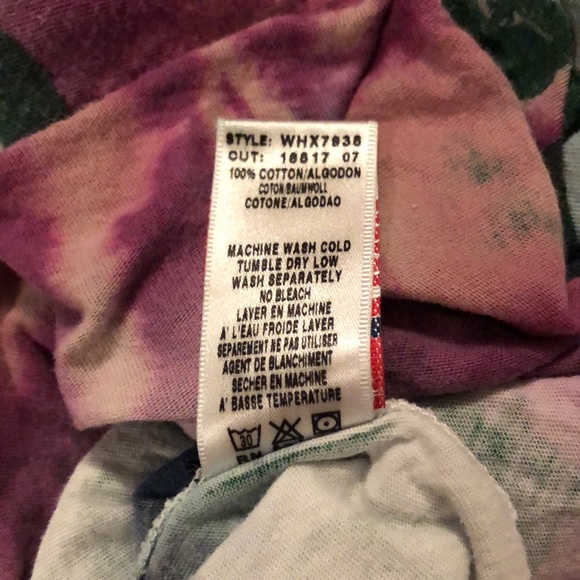 Lucky long sleeve tissue tee in green magenta heart print - Picture 7 of 10